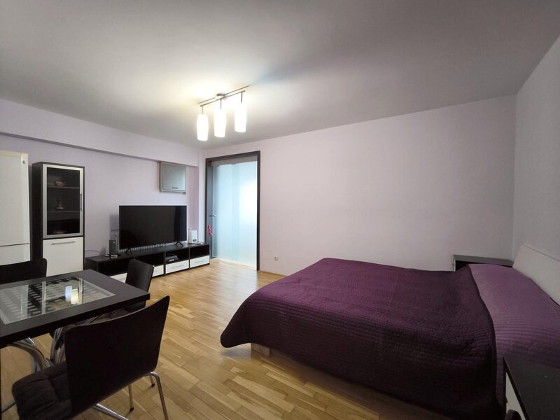 Iancului, Ferdinand, str. Avrig, garsoniera 37 mp, mobilata si renovata